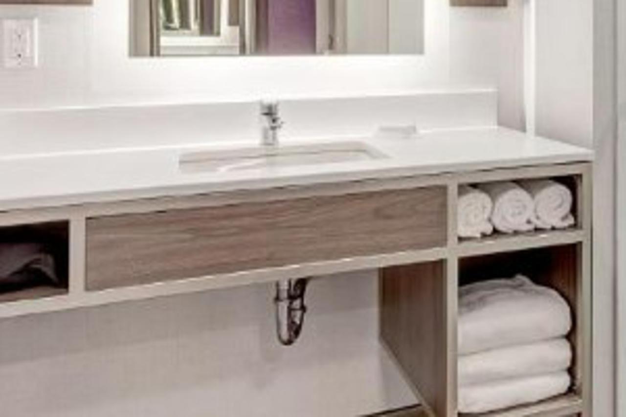 Hilton Garden Inn Toronto/Brampton West, Ontario, Canada Bagian luar foto