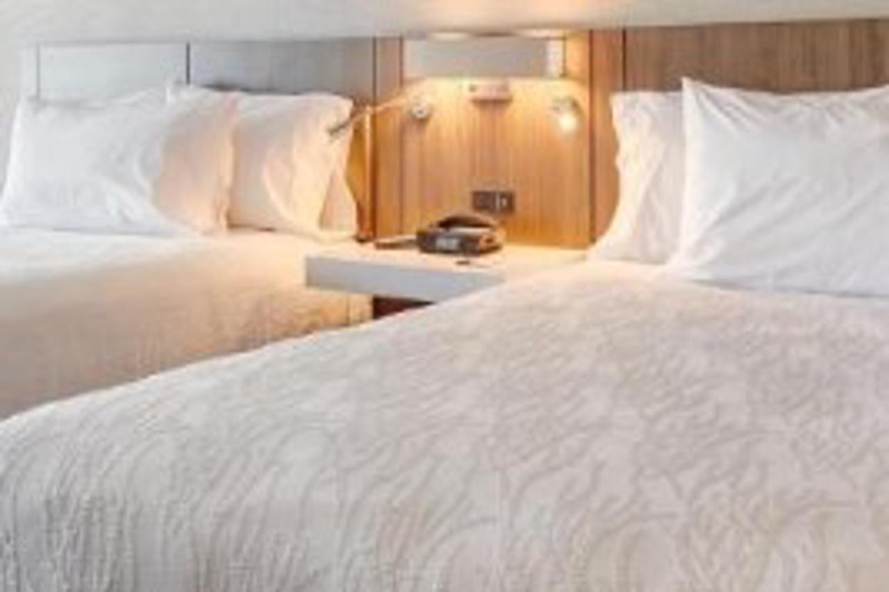 Hilton Garden Inn Toronto/Brampton West, Ontario, Canada Bagian luar foto