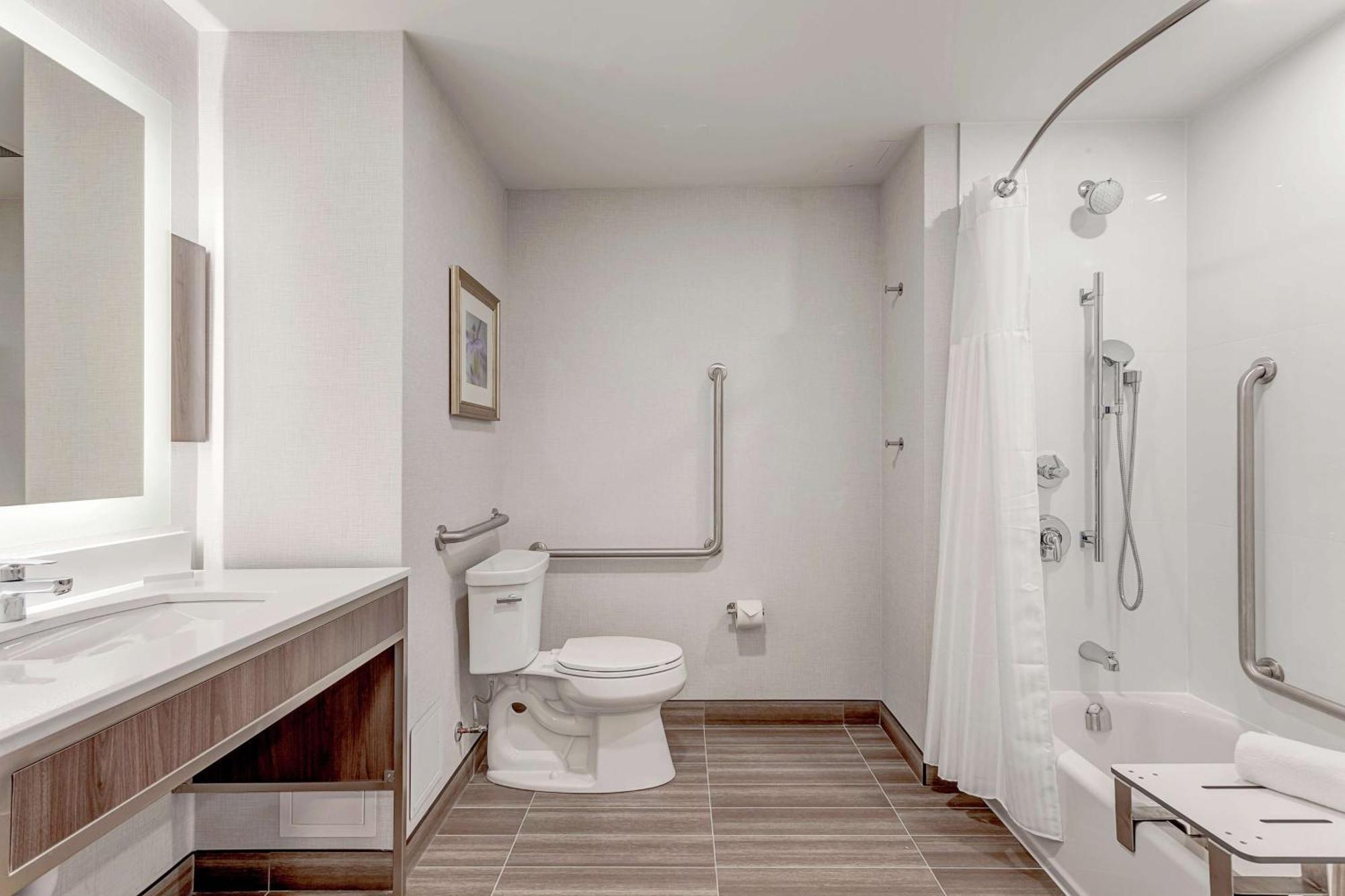 Hilton Garden Inn Toronto/Brampton West, Ontario, Canada Bagian luar foto