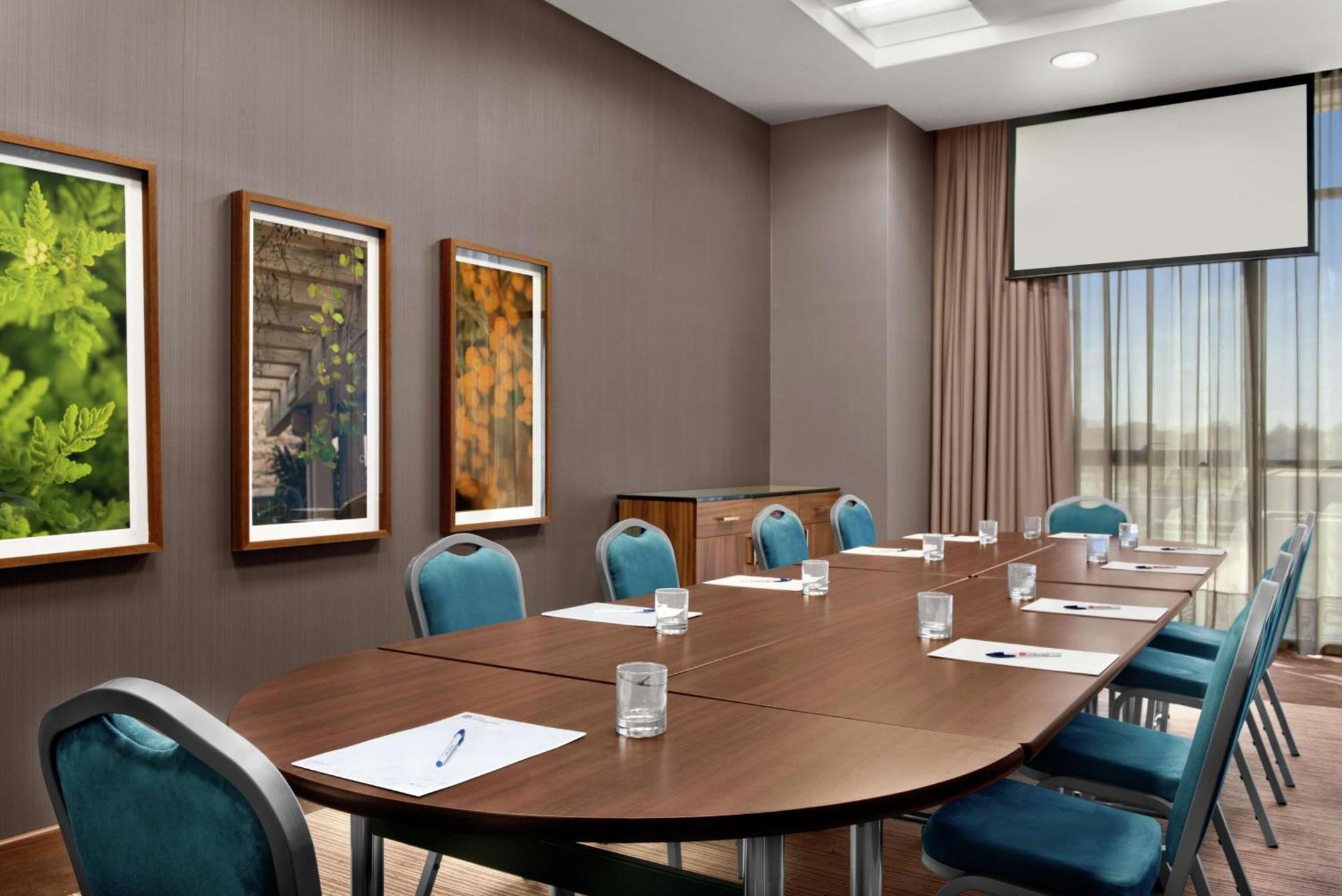 Hilton Garden Inn Toronto/Brampton West, Ontario, Canada Bagian luar foto