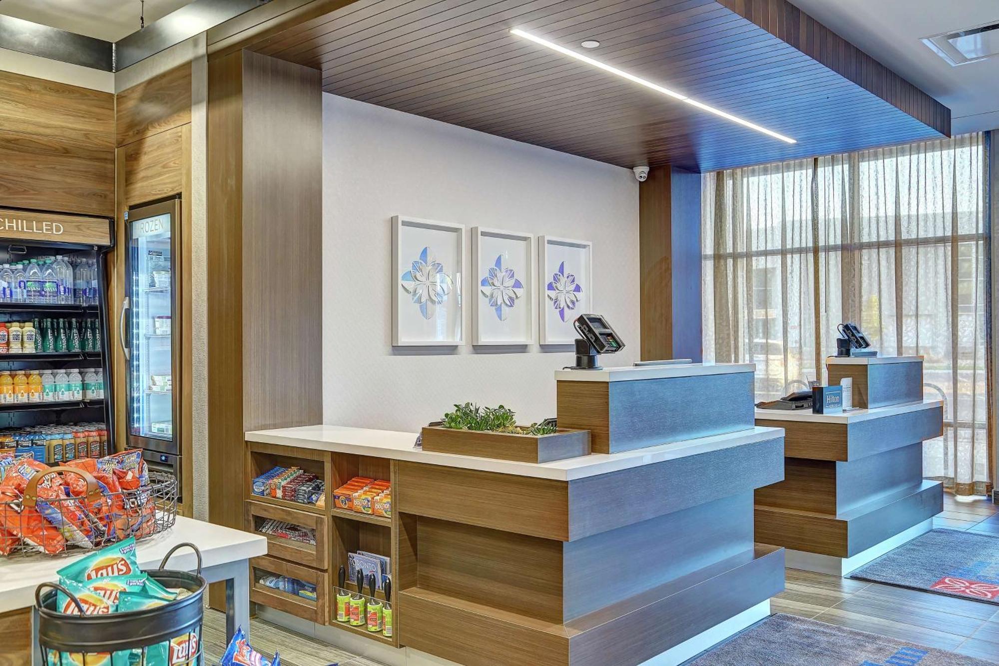 Hilton Garden Inn Toronto/Brampton West, Ontario, Canada Bagian luar foto